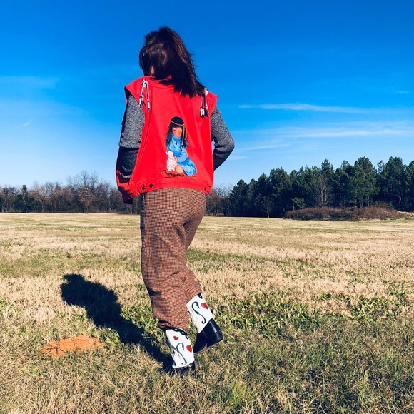 HAND PAINTED RED SOUTH WESTERN PRINCESS VEST - Picture 5 of 8